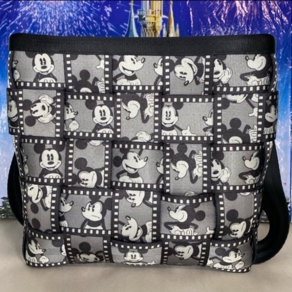 Disney parks x Harvey’s silver screen Mickey Mouse mini messenger NWT